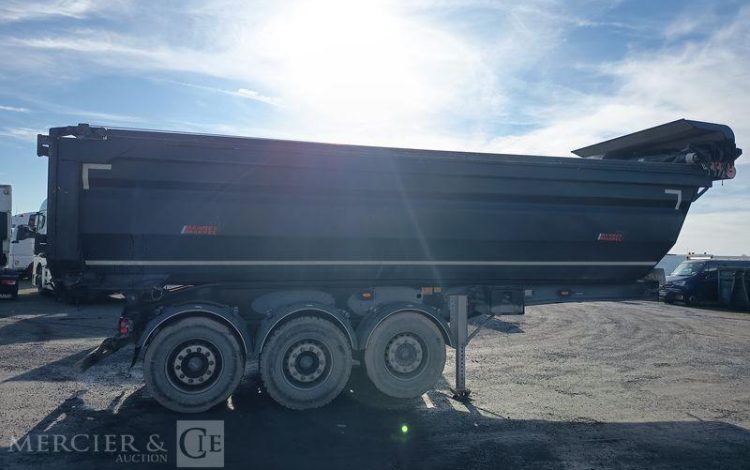 BENALU SEMI REMORQUE BENNE BASCULANTE – 3 ESSIEUX – PTAC 38 TONNES – ANNEE 2020  FP-920-NS