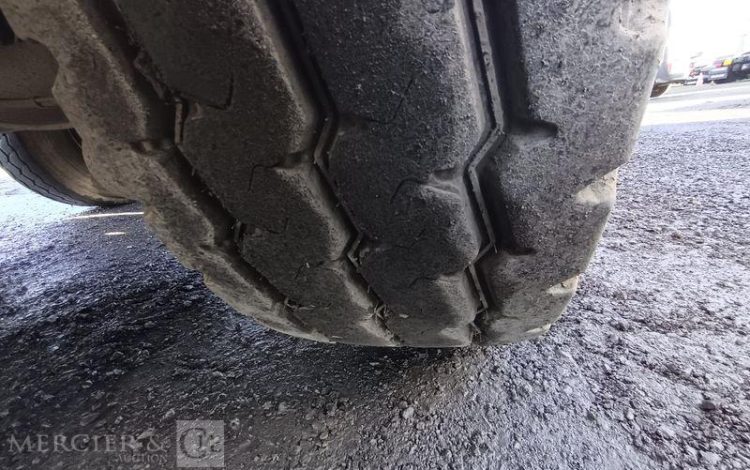 BENALU SEMI REMORQUE BENNE BASCULANTE – 3 ESSIEUX – PTAC 38 TONNES – ANNEE 2020  FP-920-NS