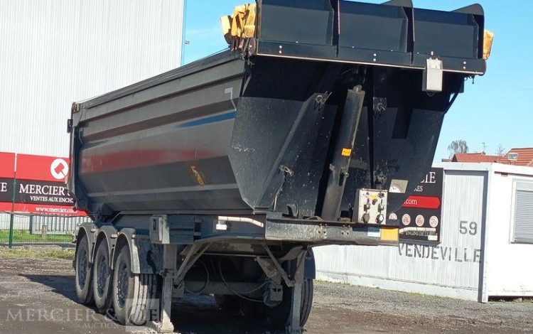 BENALU SEMI REMORQUE BENNE BASCULANTE –  3 ESSIEUX  – PTAC : 38 TONNES – ANNEE 2020  FP-939-NS