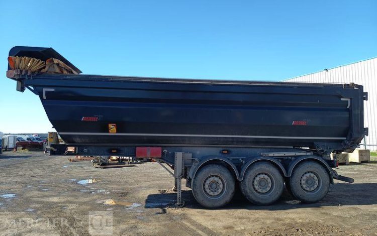 BENALU SEMI REMORQUE BENNE BASCULANTE –  3 ESSIEUX  – PTAC : 38 TONNES – ANNEE 2020  FP-939-NS
