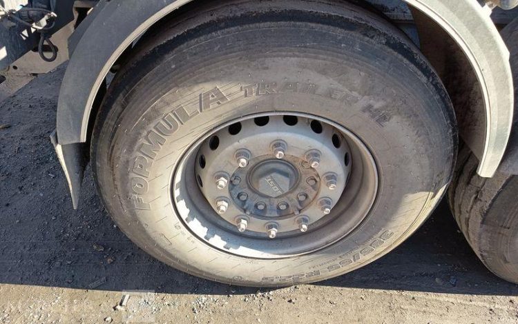 BENALU SEMI REMORQUE BENNE BASCULANTE –  3 ESSIEUX  – PTAC : 38 TONNES – ANNEE 2020  FP-939-NS