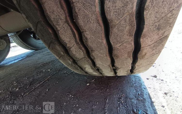 BENALU SEMI REMORQUE BENNE BASCULANTE –  3 ESSIEUX  – PTAC : 38 TONNES – ANNEE 2020  FP-939-NS