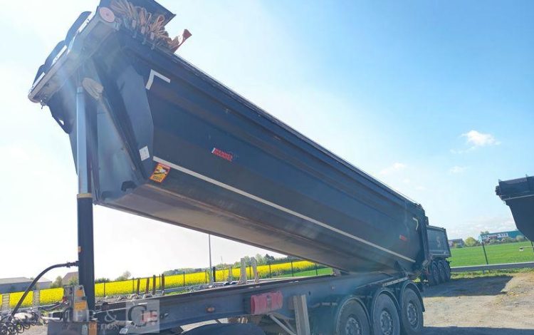 BENALU SEMI BENNE BASCULANTE – 3 ESSIEUX – PTAC 39 TONNES  – ANNEE 2020  FP-950-NS