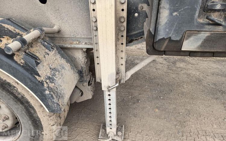 BENALU SEMI BENNE BASCULANTE – 3 ESSIEUX – PTAC 39 TONNES  – ANNEE 2020  FP-950-NS