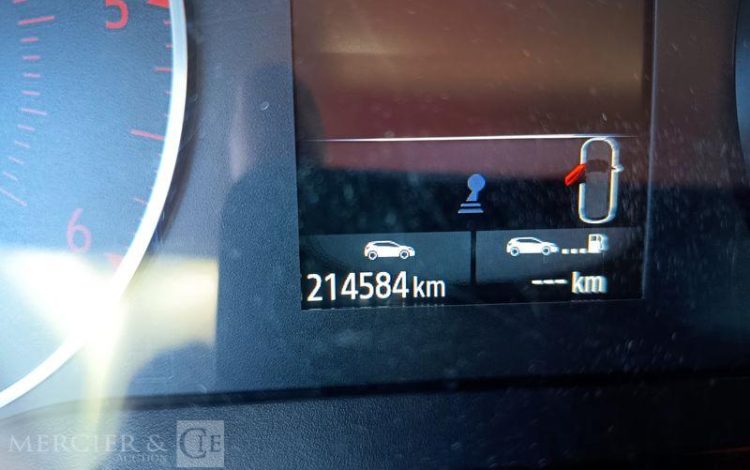 RENAULT MEGANE STE AIR NAV BLUE DCI 115 BLANC FW-436-ZB