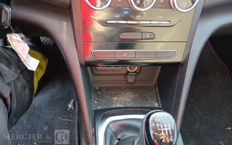 RENAULT MEGANE STE AIR NAV BLUE DCI 115 BLANC FW-436-ZB