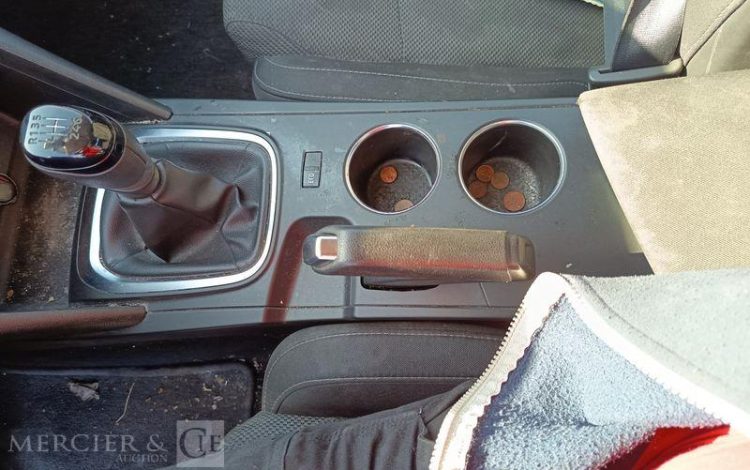 RENAULT MEGANE STE AIR NAV BLUE DCI 115 BLANC FW-436-ZB