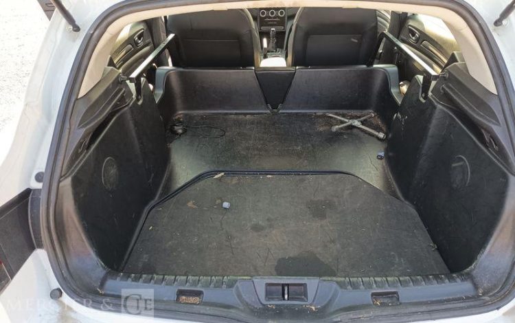 RENAULT MEGANE STE AIR NAV BLUE DCI 115 BLANC FW-436-ZB