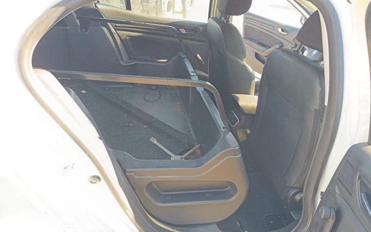 RENAULT MEGANE STE AIR NAV BLUE DCI 115 BLANC FW-436-ZB