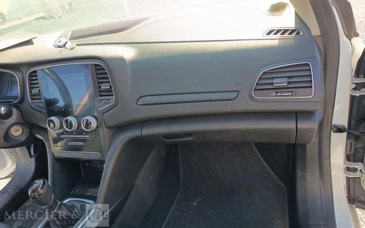 RENAULT MEGANE STE AIR NAV BLUE DCI 115 BLANC FW-436-ZB