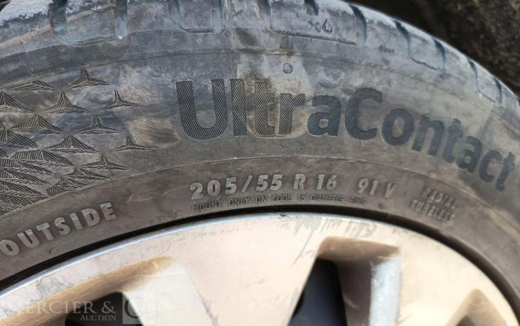 RENAULT MEGANE STE AIR NAV BLUE DCI 115 BLANC FW-436-ZB