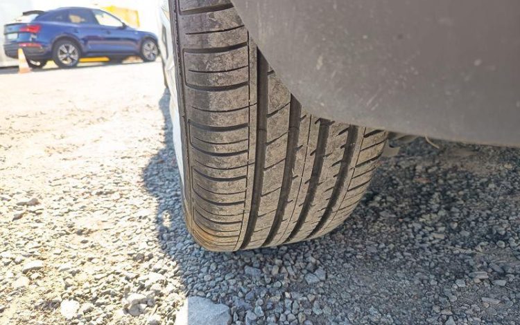 RENAULT MEGANE STE AIR NAV BLUE DCI 115 BLANC FW-436-ZB