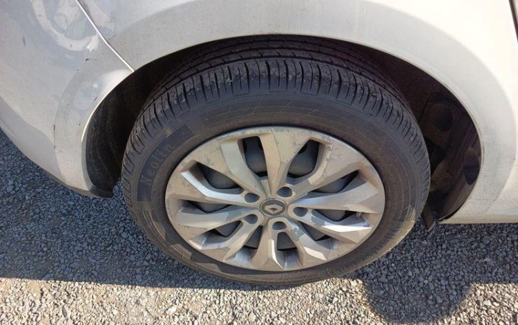 RENAULT MEGANE STE AIR NAV BLUE DCI 115 BLANC FW-436-ZB