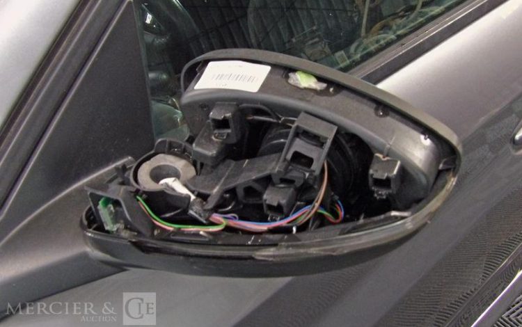 PEUGEOT 208 1.2 PURETECH 100ch GRIS FX-626-MX