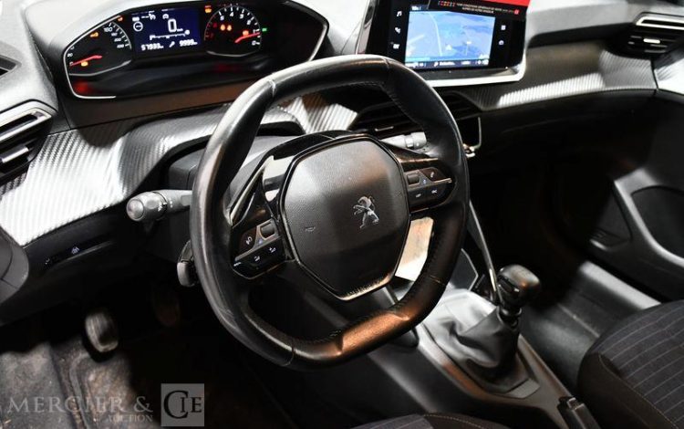 PEUGEOT 208 SOCIETE 1.5 BLUEHDI 100ch PREMIUM BLANC FY-448-AE