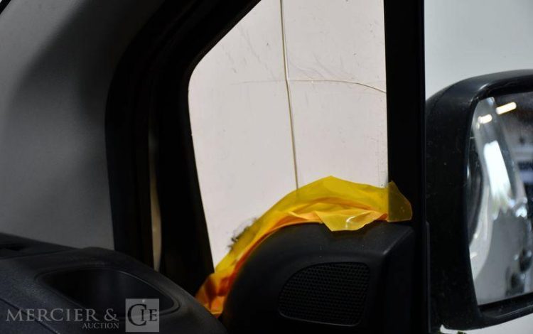 CITROEN BERLINGO 1.2 PURETECH 130ch 650KG M L1 DRIVER EAT BLANC FY-601-NX