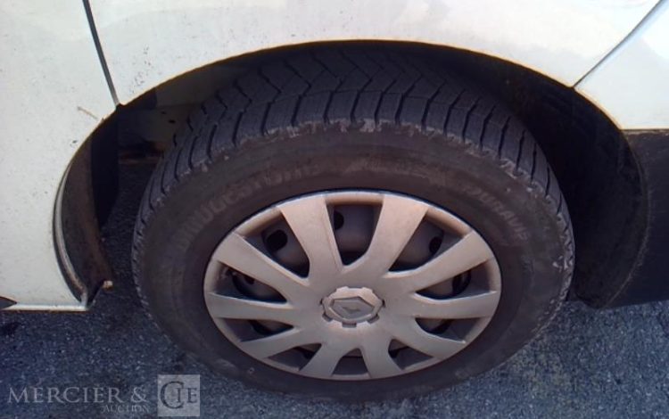 RENAULT TRAFIC 35S14G BLANC FZ-533-SG