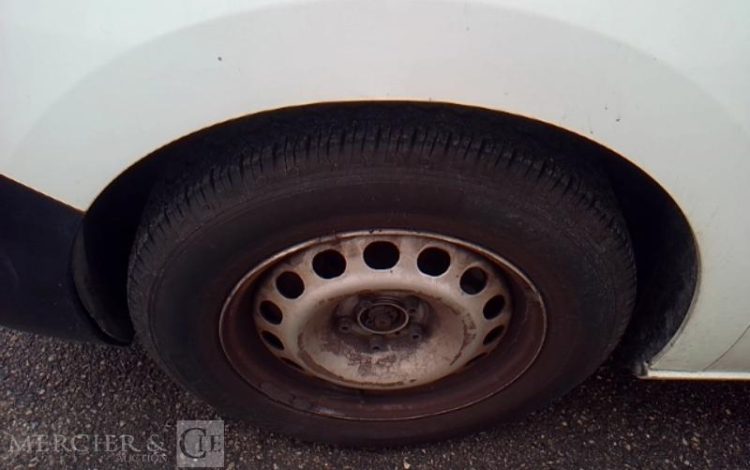 OPEL VIVARO FOURGON MOYEN 1.5 D 120 L2 STANDARD PM PACK CLIM BLANC FZ-956-PR
