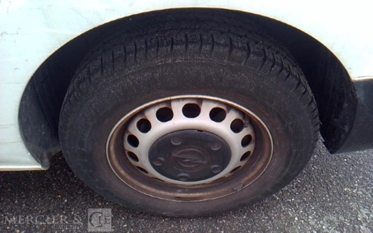 OPEL VIVARO FOURGON MOYEN 1.5 D 120 L2 STANDARD PM PACK CLIM BLANC FZ-956-PR