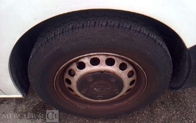 OPEL VIVARO FOURGON MOYEN 1.5 D 120 L2 STANDARD PM PACK CLIM BLANC FZ-956-PR