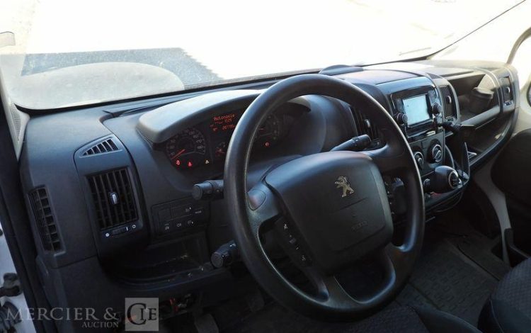 PEUGEOT BOXER  GB-051-MJ