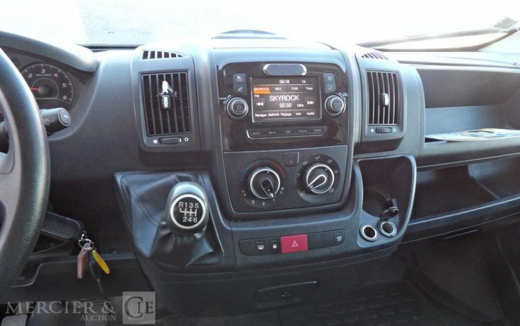 PEUGEOT BOXER  GB-401-MJ