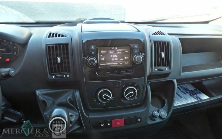 PEUGEOT BOXER  GB-716-MH