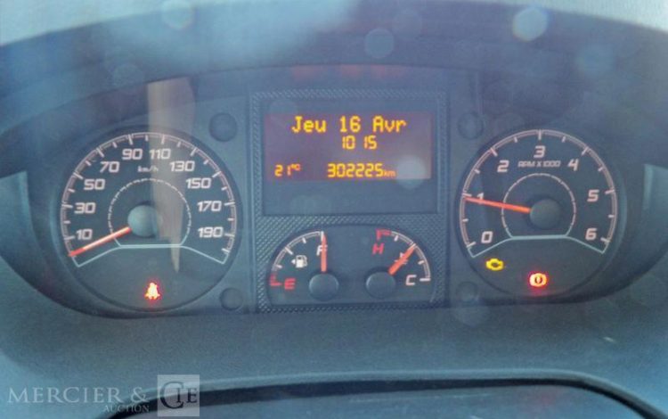 PEUGEOT BOXER  GB-716-MH