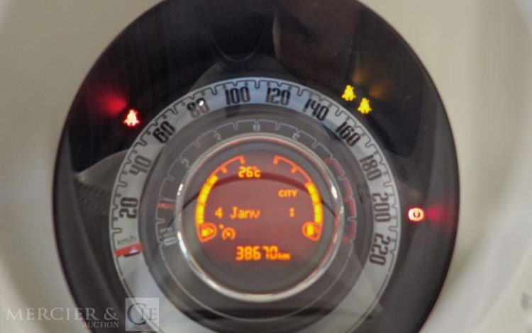 FIAT 500 HYBRID BORDEAUX GC-791-SR