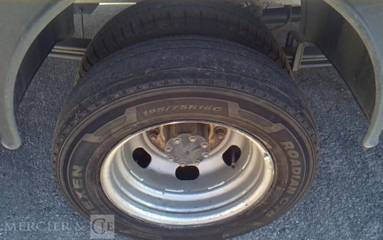 RENAULT MASTER CCAB RTWD 3T5 145CV L4 EVI CAISSE HAYON BLANC GD-495-FV