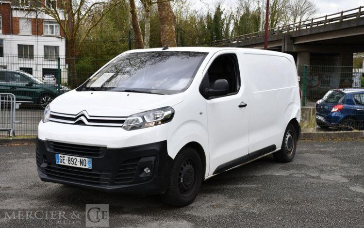 CITROEN JUMPY 2.0 BLUEHDI 145ch M L2 DRIVER EAT BLANC GE-892-NQ