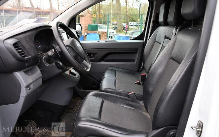 CITROEN JUMPY 2.0 BLUEHDI 145ch M L2 DRIVER EAT BLANC GE-892-NQ
