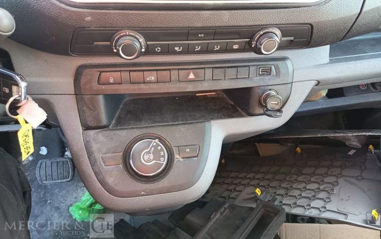 PEUGEOT EXPERT ASPHALT STANDARD 2,0 BLUEHDI – DIESEL – ANNEE 2022 BLANC GF-379-RJ