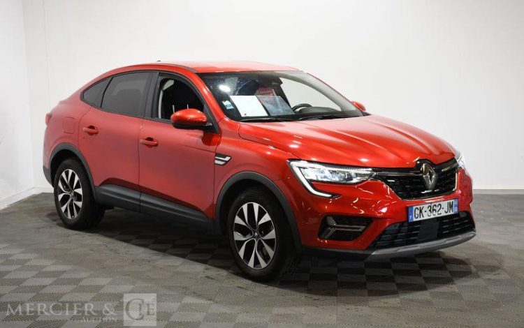 RENAULT ARKANA 1.6 E-TECH 145ch MHEV EVOLUTION BVA ROUGE GK-362-JM