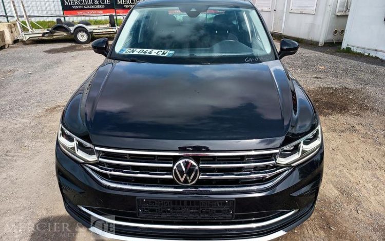 VOLKSWAGEN TIGUAN 2.0 TDI 150 SCR ELEGANCE DSG NOIR GN-044-CW