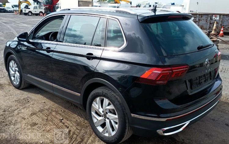 VOLKSWAGEN TIGUAN 2.0 TDI 150 SCR ELEGANCE DSG NOIR GN-044-CW
