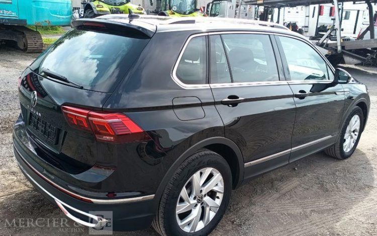 VOLKSWAGEN TIGUAN 2.0 TDI 150 SCR ELEGANCE DSG NOIR GN-044-CW
