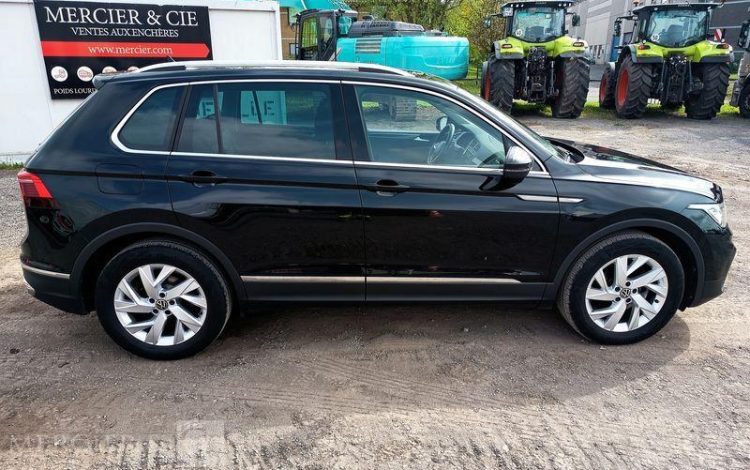 VOLKSWAGEN TIGUAN 2.0 TDI 150 SCR ELEGANCE DSG NOIR GN-044-CW