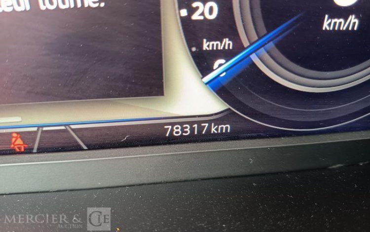 VOLKSWAGEN TIGUAN 2.0 TDI 150 SCR ELEGANCE DSG NOIR GN-044-CW