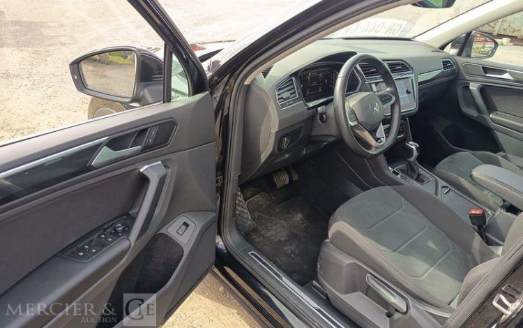 VOLKSWAGEN TIGUAN 2.0 TDI 150 SCR ELEGANCE DSG NOIR GN-044-CW
