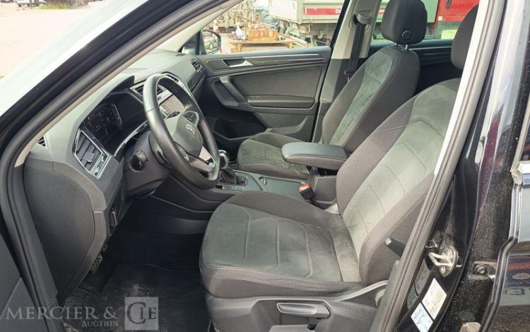 VOLKSWAGEN TIGUAN 2.0 TDI 150 SCR ELEGANCE DSG NOIR GN-044-CW