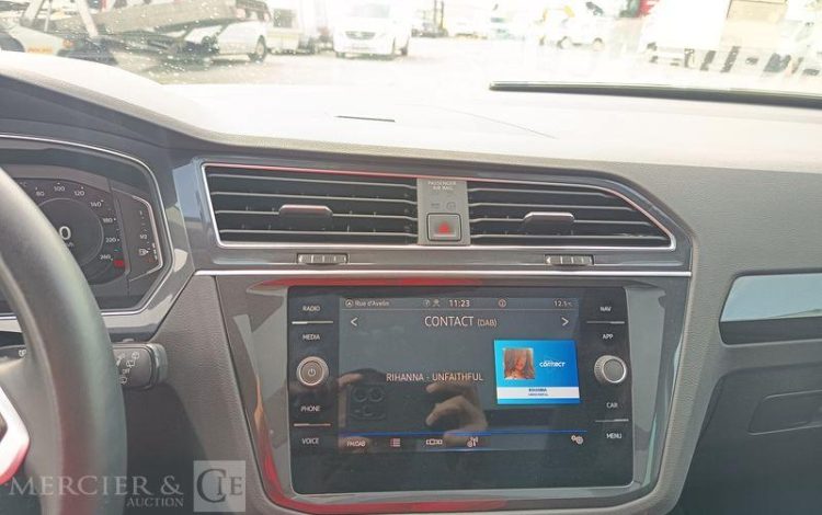 VOLKSWAGEN TIGUAN 2.0 TDI 150 SCR ELEGANCE DSG NOIR GN-044-CW