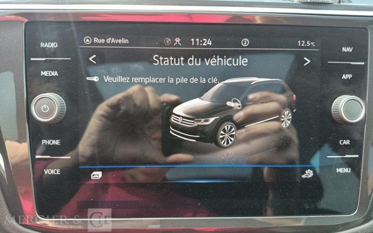 VOLKSWAGEN TIGUAN 2.0 TDI 150 SCR ELEGANCE DSG NOIR GN-044-CW