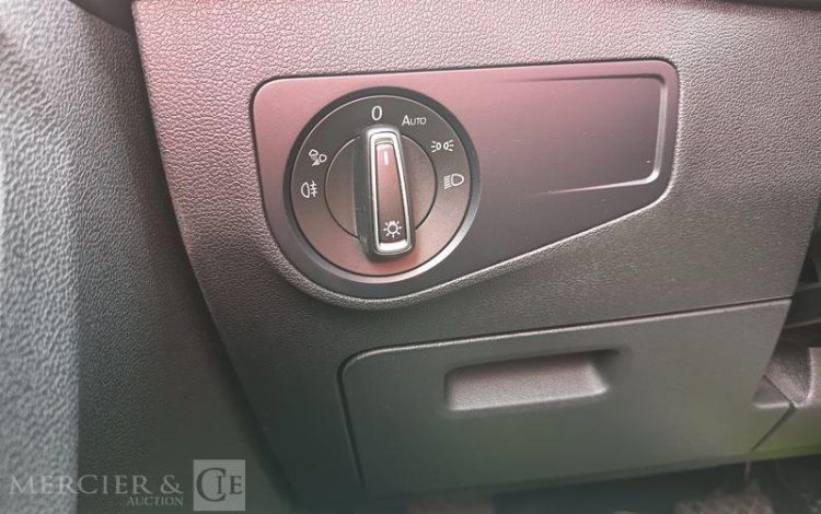 VOLKSWAGEN TIGUAN 2.0 TDI 150 SCR ELEGANCE DSG NOIR GN-044-CW