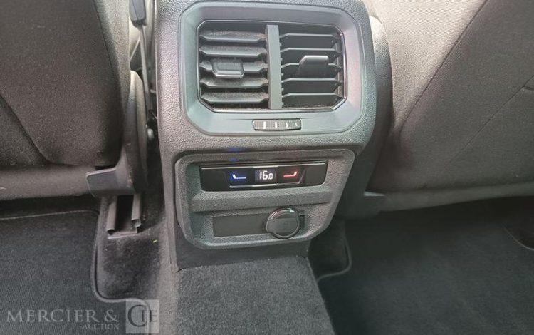 VOLKSWAGEN TIGUAN 2.0 TDI 150 SCR ELEGANCE DSG NOIR GN-044-CW