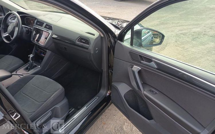 VOLKSWAGEN TIGUAN 2.0 TDI 150 SCR ELEGANCE DSG NOIR GN-044-CW
