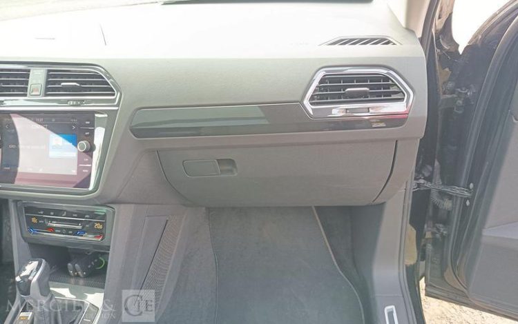 VOLKSWAGEN TIGUAN 2.0 TDI 150 SCR ELEGANCE DSG NOIR GN-044-CW