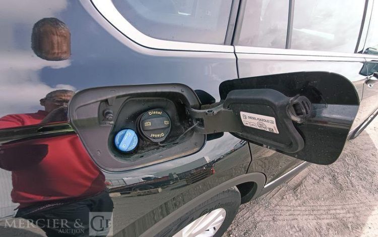 VOLKSWAGEN TIGUAN 2.0 TDI 150 SCR ELEGANCE DSG NOIR GN-044-CW