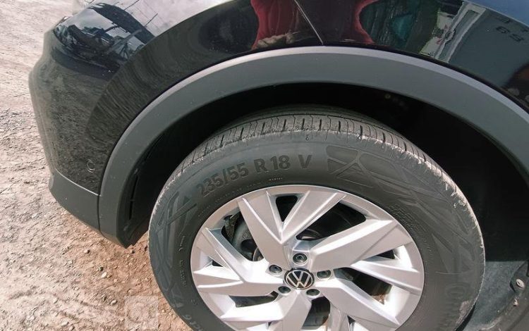 VOLKSWAGEN TIGUAN 2.0 TDI 150 SCR ELEGANCE DSG NOIR GN-044-CW