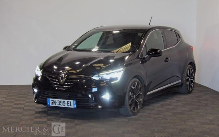 RENAULT CLIO IV NOIR GN-399-EL